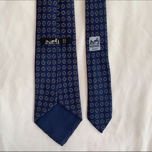 HERMÉS 100% SILK TIE